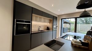 Photo 27- click for photo gallery